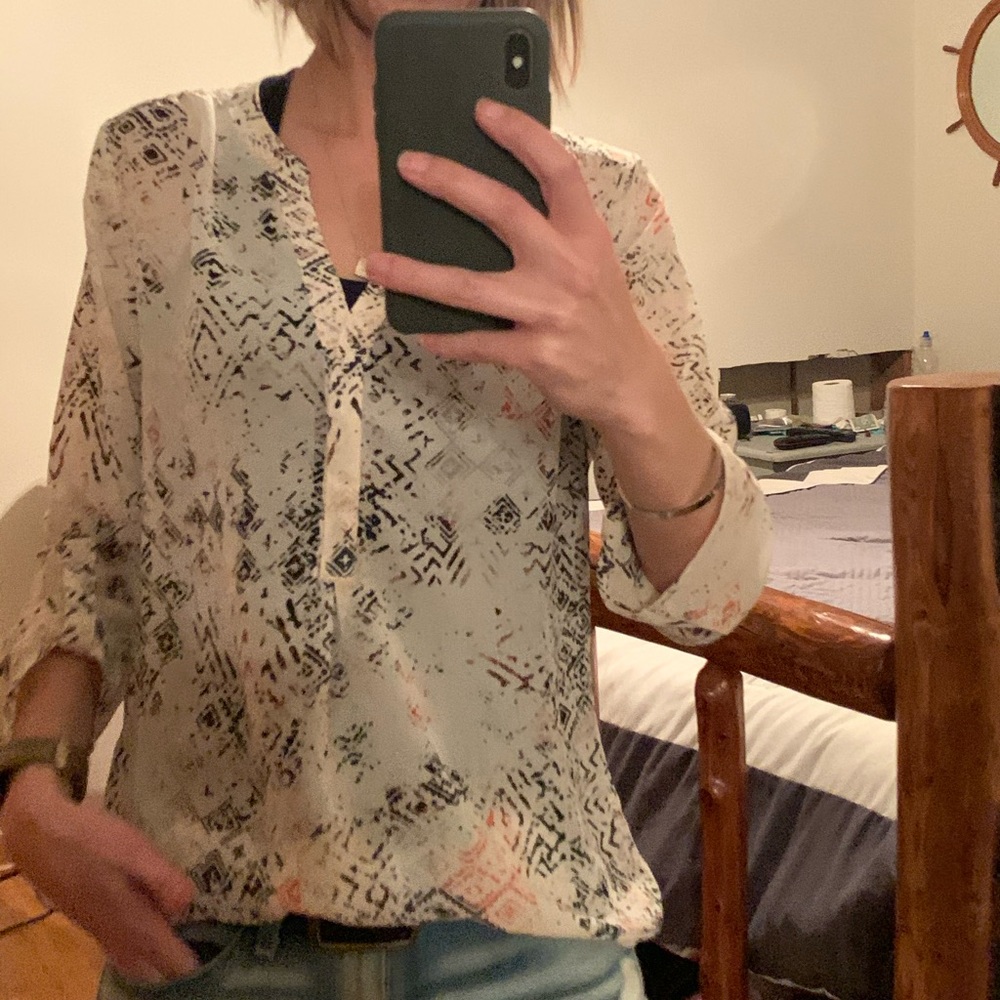 Women’s chiffon top... size xs